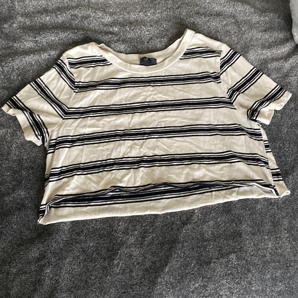 Crème and Black Striped Crop Top
